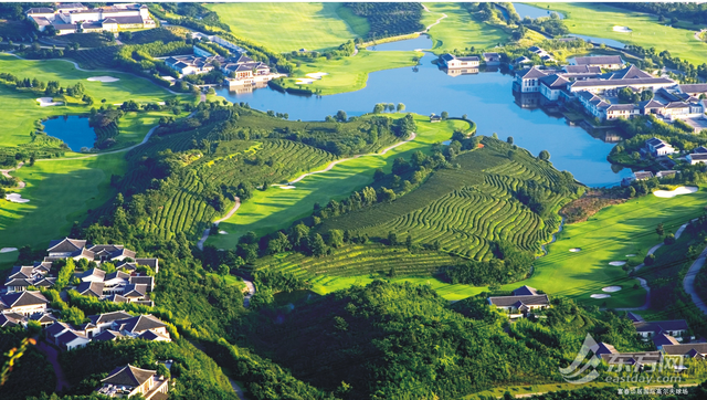 从画里到眼前！杭州把“三江两岸”搬至上海，“大地村集”解锁沉浸式秋游新方式