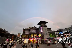 看！合肥天空出现双彩虹图片