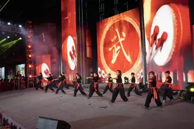2025年龙文区璀璨华东里元宵文艺晚会精彩上演图片