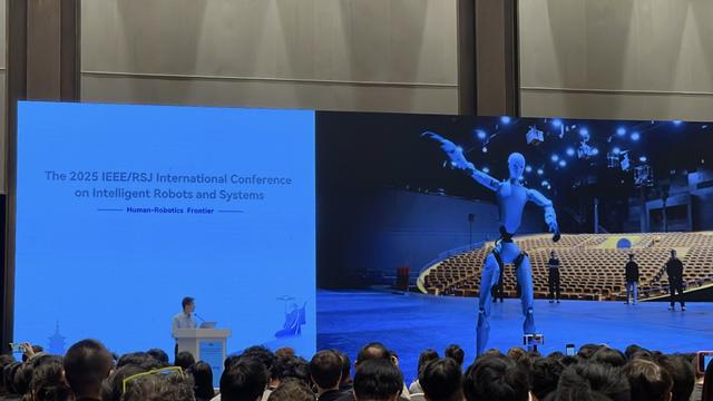 王兴兴回应新款机器人长得吓人