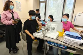 厦门男性“首批”进口九价HPV疫苗开打，市民可通过多种渠道预约接种图片