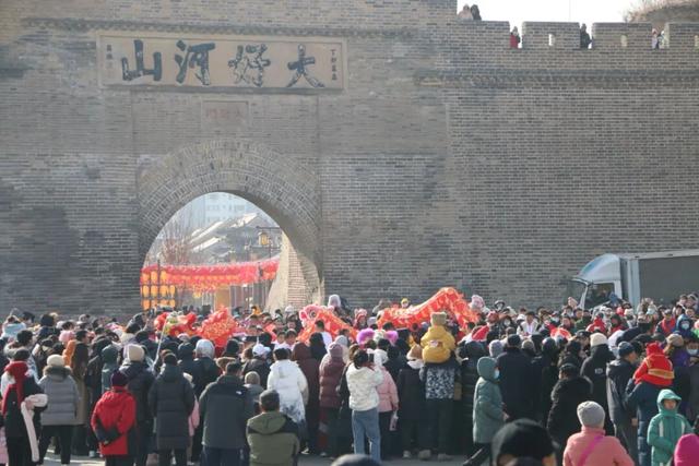 “春节红 境门旺”——大境门新春招商盛启！