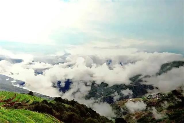 日出云海齐上阵！冬日的楚雄，美成了仙境