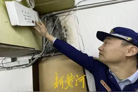 一小旅馆应急灯故障，安全出口封堵 消防：责令整改图片