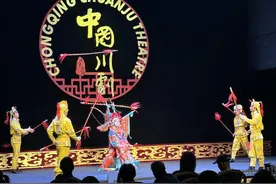 喝着盖碗茶、直击变脸喷火！快来沉浸式感受川剧魅力图片