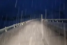 重庆降18℃，西安降16℃，武汉降15℃！网友：一夜从短袖到长袖图片