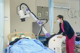 广东深圳：AI科技助老新举措，让老人生活更舒适安心图片