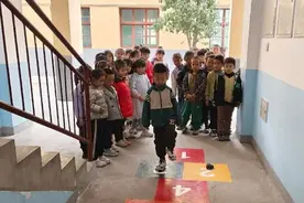 “地面游戏”进校园  多彩课后生活乐翻天图片
