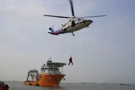 “海陆空一体”为生命接力！上海有这样一条“黄金救援链”图片