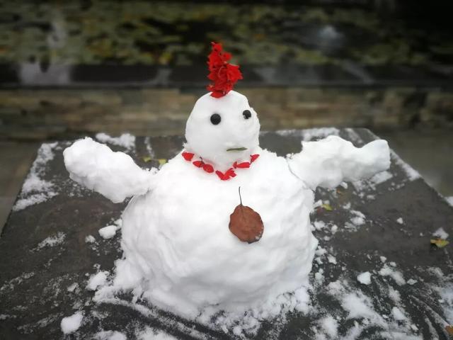 【超级福利】1小时直达成都“小瑞士”！冰雪徒步/雪地魔毯/音乐会/NPC巡游……