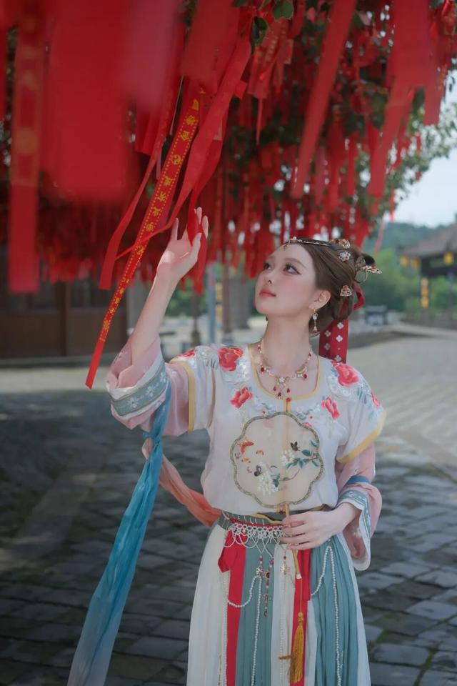 球迷免票！双超联动！龙虎山承包你的旅拍大片！