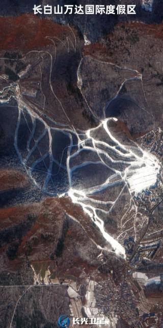 “吉林一号”卫星新闻｜60万米高空俯瞰吉林八大滑雪胜地 开启冬日狂欢模式