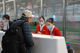 成都直飞洛杉矶！我国西部地区首条中美客运直航恢复开通图片