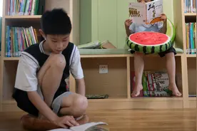 在家摆几套桌椅就办“小饭桌”？半月谈：谨防校外托管“脱管”图片