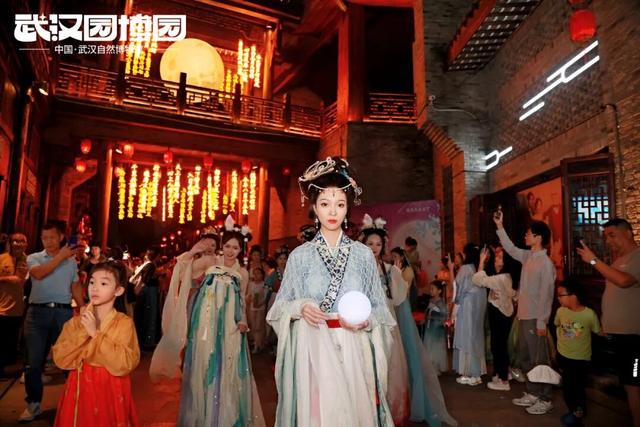 预告：5大非遗+10大主题+100场演出，巅峰体验，带您畅游国庆中秋游园会