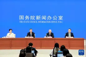 大力弘扬教育家精神 加快建设教育强国——国新办发布会聚焦《中共中央 国务院关于弘扬教育家精神加强新时代高素质专业化教师队伍建设的意见》图片