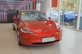 多项升级 特斯拉Model3焕新版25.99万元起售图片