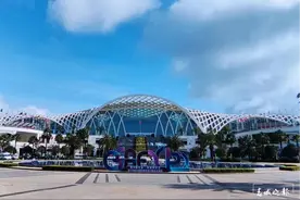 走！去南博会2号馆中国电信展厅逛逛，多项AI新科技亮相……图片