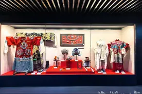 文化中国行丨​“戏窝子”变身博物馆  一眼望到百年前 观众能演能唱图片