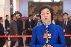 委员通道上的感人故事：中医药治疗，让柬埔寨女孩重新喊出妈妈图片