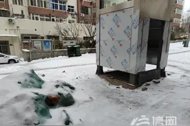 苏州涵萱资金有困难 加装电梯近一年只有空架子图片