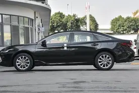 2.0L油电混动，一箱油续航里程超1000km的全新亚洲龙值得入手吗？图片