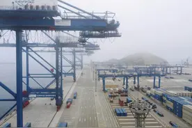 和评理｜美对华征收港口停靠费？饮鸩止渴，却甘之如饴图片