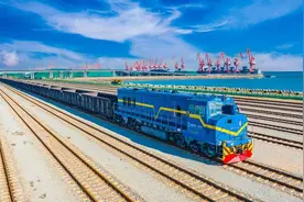 山东港口日照港：“三铁合一”，货畅其流通八方图片