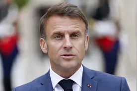 马克龙称法英正与乌克兰商议“在乌部署欧洲军队”图片