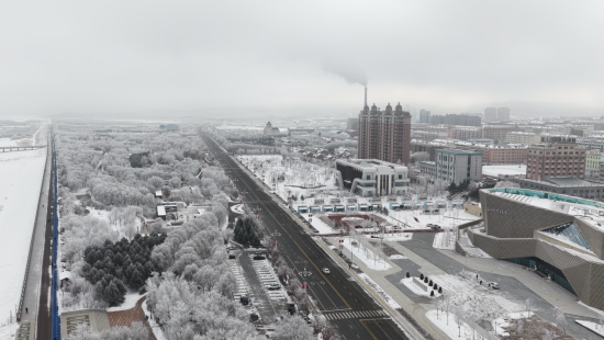 黑龙江抚远：雾凇漫染东极 素韵倾城如画