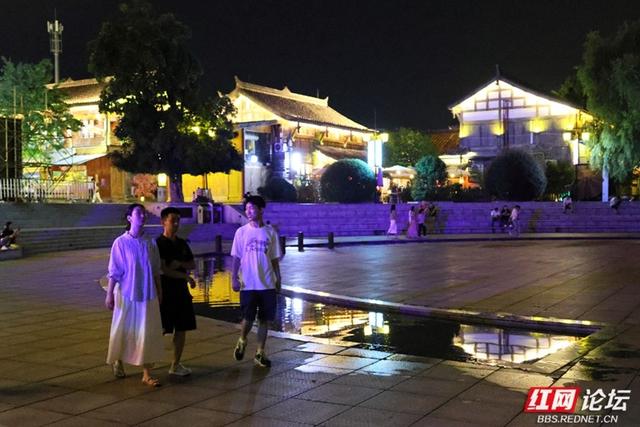 灯火里的常德旧梦，你可曾来过河街的夜晚