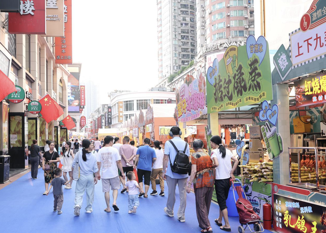 “煲汤圣地”、30岁上下九步行街等你来打卡！｜国庆游广州