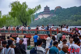 颐和园多项精细化服务举措应对暑期游图片
