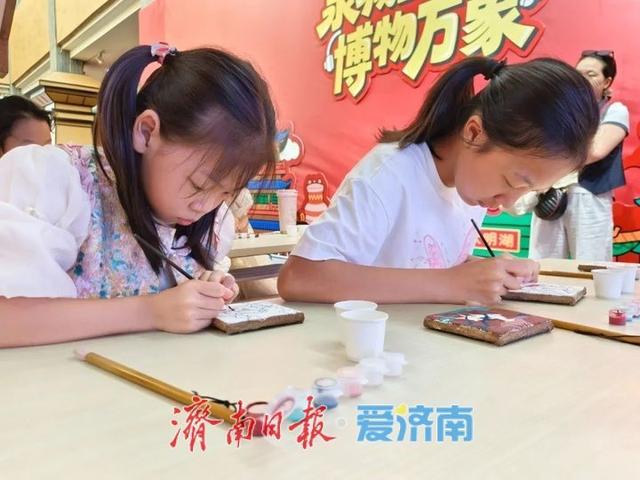 汉风启幕贺双节 趣探壁画传文脉——济南市博物馆国庆首日活动圆满举办