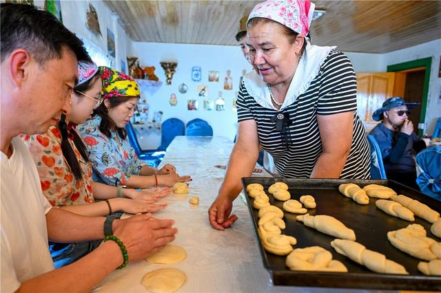 特色家庭游 铺就致富路