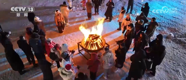 “冷”赛道激发产业发展“热”活力 “冰雪+”掀起冬季消费新热潮