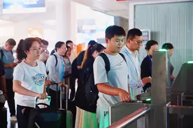 全站预计发送旅客110万人次 济南站中秋假期铁路运输今日启动图片