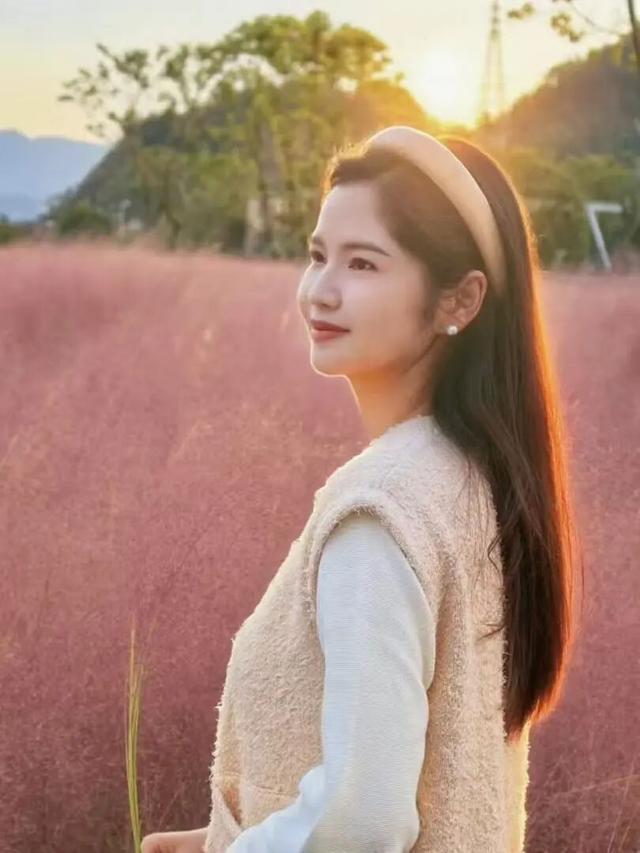 爆款打卡！这里藏着一片粉色云雾海，花期不等人