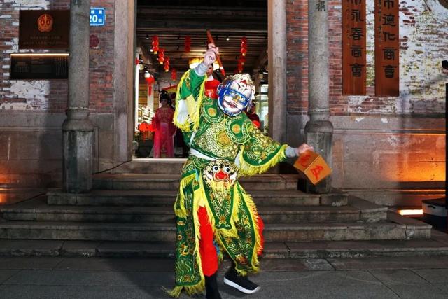 永春文旅“出圈”现场！魁星巡游、朱砂点斗、手作香囊…七夕夜这个古厝被非遗点亮→