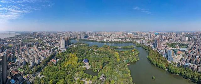 荆州的秋，才是隐藏BOSS！🥰🥰🥰