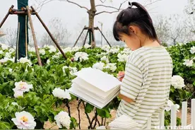 新闻周刊｜8岁“捏泥”女孩和父母的慢养哲学图片