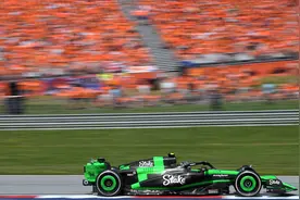 （体育）赛车——F1奥地利大奖赛：拉塞尔夺冠图片