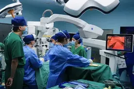 阿尔茨海默病手术治疗之争图片
