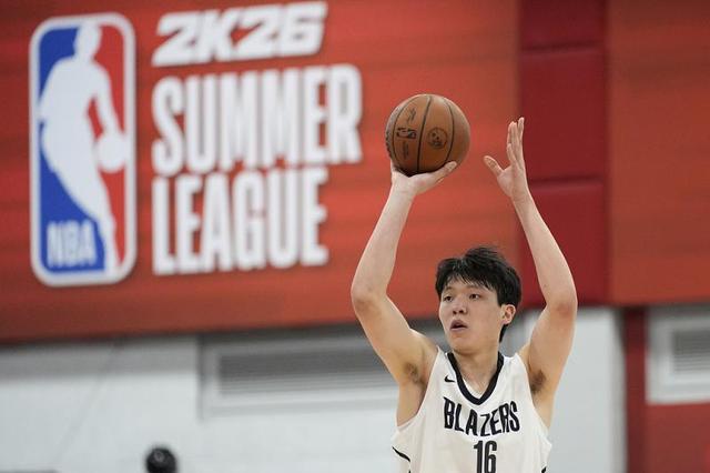 杨瀚森夏季联赛表现惊艳