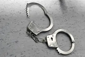 主动寻求被围猎！安徽蚌埠龙子湖区原区长孙立明被决定逮捕图片
