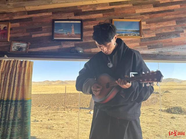 探访《重返·狼群》里的若尔盖草原：牧民与狼比邻而居很难划清界限，“近年来感觉狼增多了”