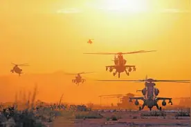 东部战区陆军某旅组织直升机编队飞行训练图片