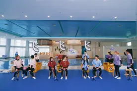 经典飞椅返场，“一行白鹿上青天”名场面来了图片
