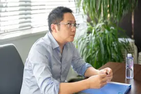 上市首年营收稳增利润暴涨：粉笔张小龙仍只关心一件事图片