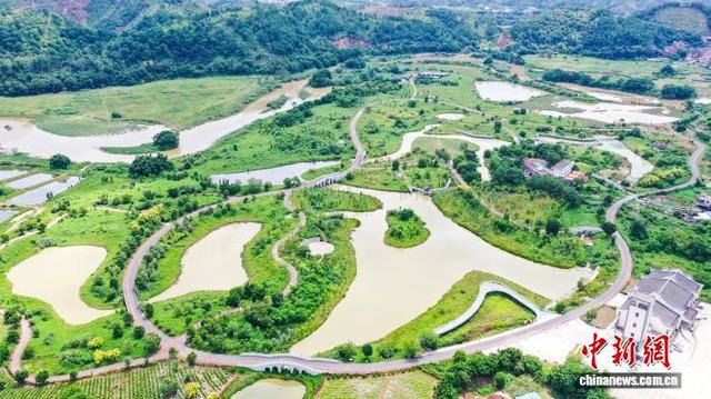广西梧州：湿地公园景美如画